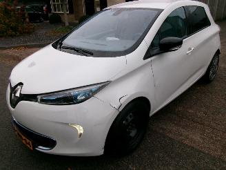 Schadeauto Renault Zoé Q210 ZEN QUIKCHARGE INCLUSIEF ACCU 2013/12
