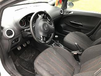 Opel Corsa 1.3 CDTI A13DTC picture 16