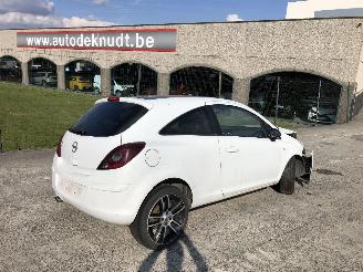 rozbiórka samochody osobowe Opel Corsa 1.2 2013/10