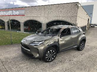 Salvage car Toyota Yaris Cross 1.5 HYBRIDE  M15A 2024/3