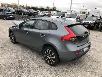 uszkodzony samochody osobowe Volvo V-40 1.5      AUTOMATIQUE 2019/11