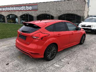 Damaged car Ford Focus 1.0 2017/6
