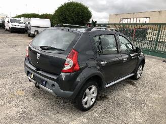 Voiture accidenté Dacia Sandero STEPWAY   1.6 2010/6