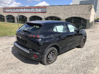 uszkodzony samochody osobowe Peugeot 2008 1.2 TURBO 2020/10