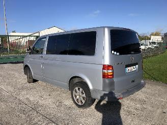 damaged passenger cars Volkswagen Transporter 2.5 TDI 2008/3