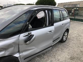 Citroën C4-picasso 1.6 HDI    7 PLACES picture 11