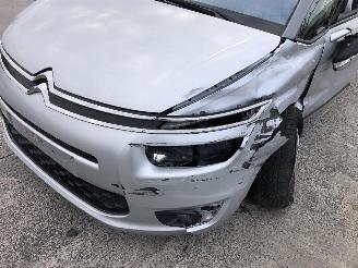 Citroën C4-picasso 1.6 HDI    7 PLACES picture 10