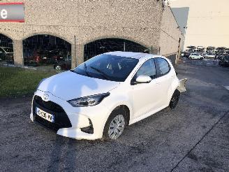 skadebil auto Toyota Yaris 1.5 HYBRIDE 2025/4