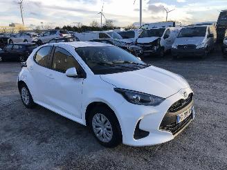 Toyota Yaris 1.5 HYBRIDE picture 2