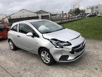 Opel Corsa 1.2  ESSENTIA picture 4