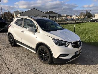 Vaurioauto  passenger cars Opel Mokka 1.6  CDTI 2018/10
