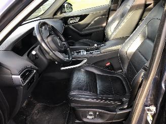 Jaguar F-Pace 2.0 D  AWD picture 6