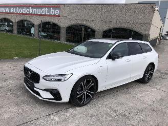 skadebil auto Volvo V-90 2.0 HYBRIDE T8 2022/1