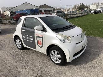 Schadeauto Toyota iQ 1.0 2010/6