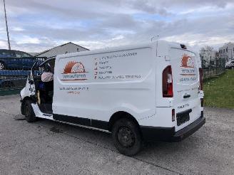 krockskadad bil auto Fiat Talento 2.0 DCI  M9R710 2021/1