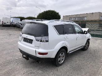 Schadeauto Mitsubishi Outlander 2.0 DID  4X4 2010/3