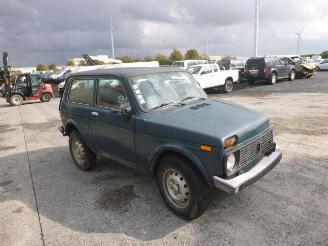 Schadeauto Lada Niva 1.7 i  4x4 2002/8