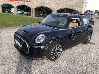 Schadeauto Mini Mini E cooper S 2021/2