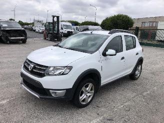 Schadeauto Dacia Sandero 0.9 STEPWAY 2016/4
