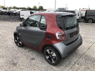 Voiture accidenté Smart Fortwo EQ electrique 2025/3