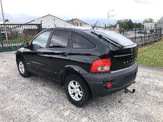 Ssang yong Actyon 2.0 D   4x4 picture 4