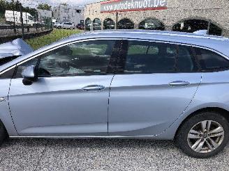 Opel Astra 1.6 CDTI B16DTU picture 17