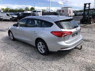 uszkodzony samochody osobowe Ford Focus 1.0 TURBO BREAK 2020/8