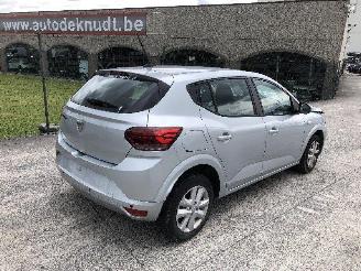 damaged passenger cars Dacia Sandero 1.0 2021/3