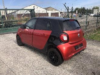 krockskadad bil auto Smart Forfour 0.9 