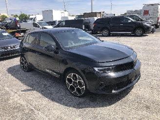 krockskadad bil auto Opel Astra 1.6 HYBRIDE 2022/10