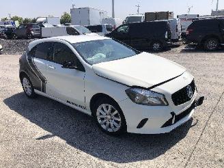 Avarii autoturisme Mercedes A-klasse A  160 2017/3