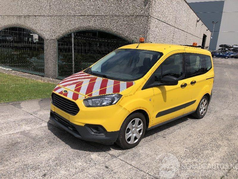 Ford Tourneo Courier 1.0 TREND