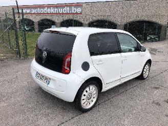 Schadeauto Volkswagen Up! 1.0 2013/2