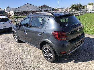 damaged passenger cars Dacia Sandero 0.9 TURBO   STEPWAY 2018/10