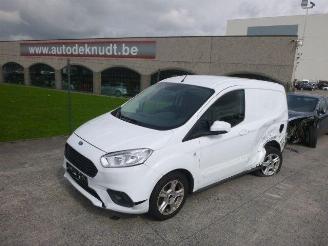Damaged car Ford Transit Connect 1.0 TURBO 2023/6