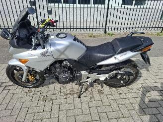 Schade motor Honda CBF 600  2004/1