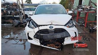 demontáž osobní automobily Toyota Yaris Yaris IV (P21/PA1/PH1), Hatchback, 2020 1.5 12V Hybrid 115 2021/7