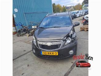 Coche siniestrado Chevrolet Spark Spark (M300), Hatchback, 2010 1.0 16V Bifuel 2011/6