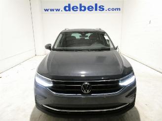 Vaurioauto  passenger cars Volkswagen Tiguan LIFE 2023/5