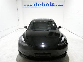 damaged passenger cars Tesla Model 3  2021/6
