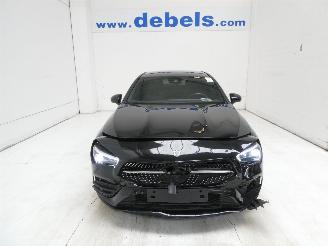 Schadeauto Mercedes Cla-klasse  2022/9