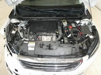 Peugeot 308 FÃ‰LINE picture 24