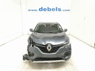 damaged passenger cars Renault Kadjar  2020/12