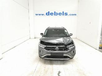 damaged passenger cars Volkswagen T-Roc LIFE 2024/7