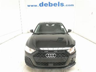 krockskadad bil auto Audi A1 SPORTBACK 2019/8