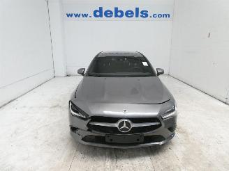 Vaurioauto  passenger cars Mercedes Cla-klasse 2.0D  180 D 2022/10
