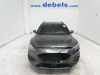 damaged passenger cars Ford Focus ST-LINE 2019/2