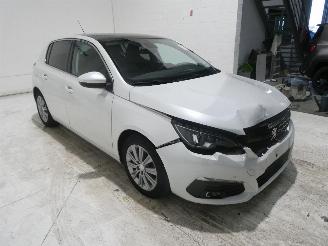 Peugeot 308 II ALLURE picture 12