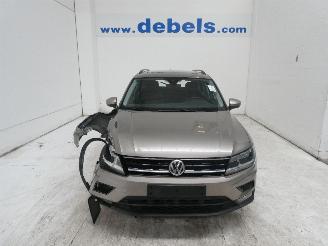 Schadeauto Volkswagen Tiguan COMFORTLINE 2017/6