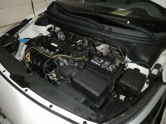 Hyundai I-20 1.3 picture 22